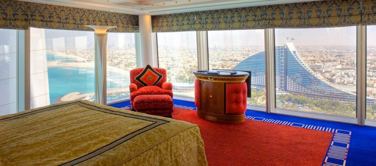 PANORAMIC ONE BEDROOM SUITE