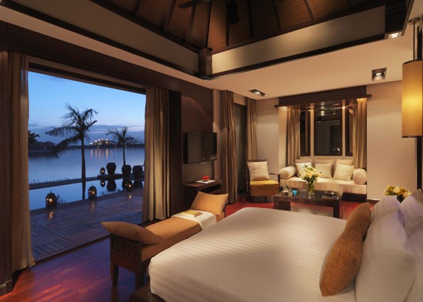 ONE BEDROOM BEACH POOL VILLA