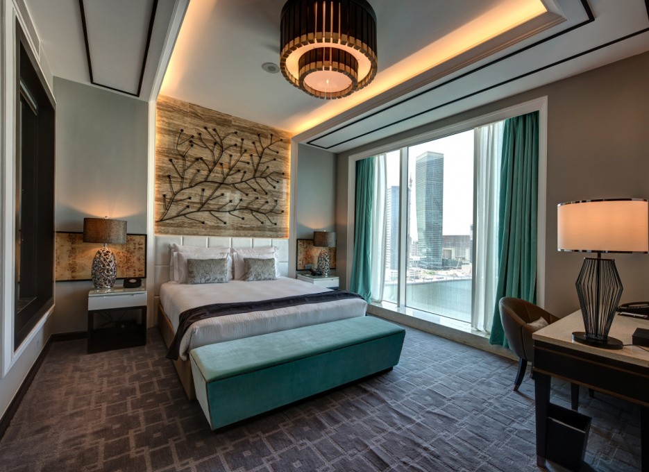 CEO SUITE