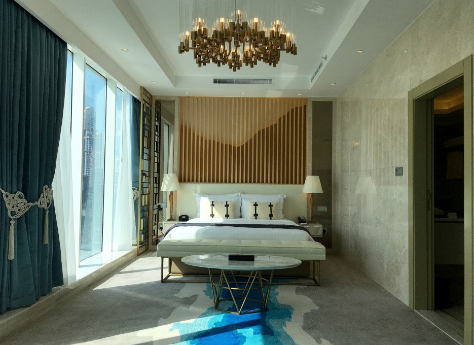 PRESIDENTIAL SUITE