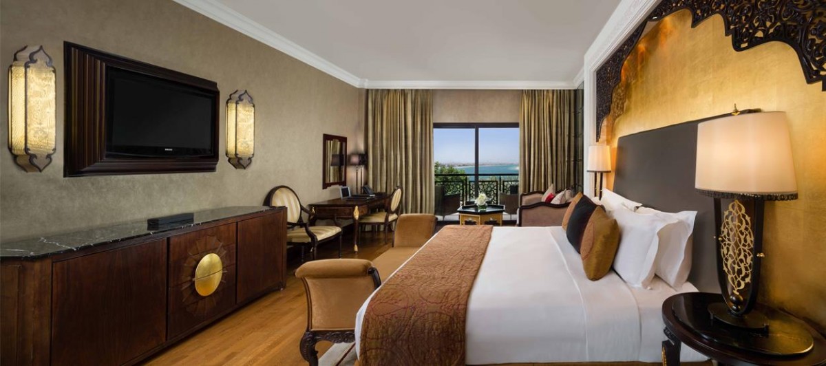 CLUB DOUBLE ROOM