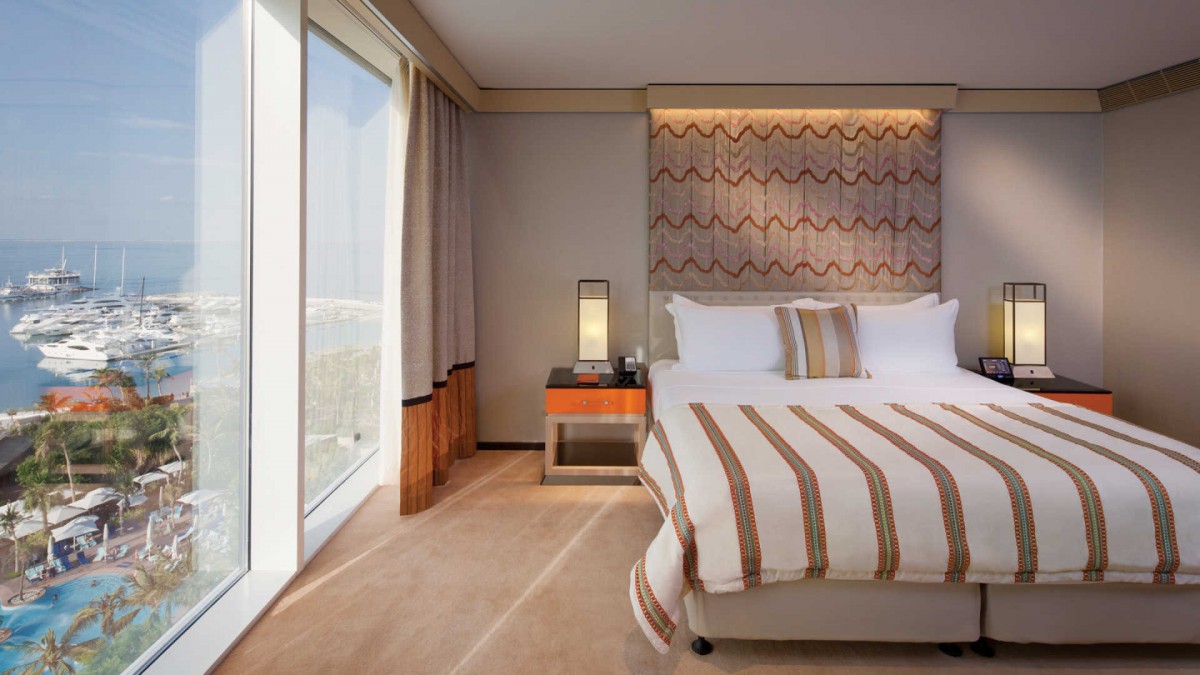ONE BEDROOM OCEAN SUITE