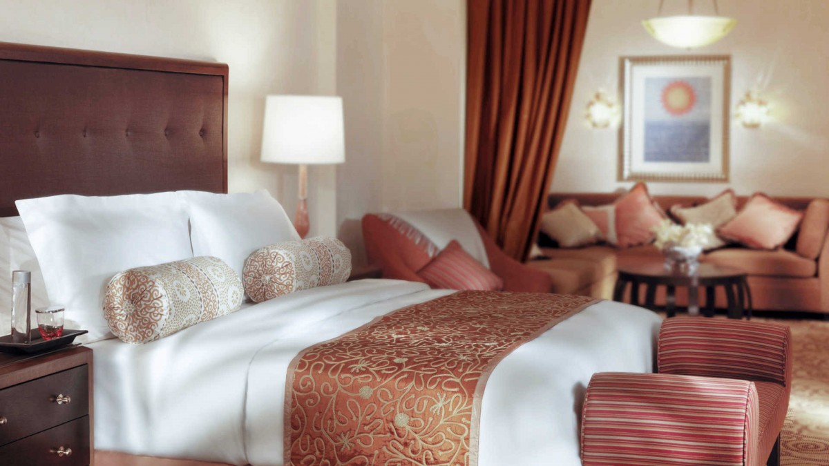 ONE BEDROOM REGAL CLUB SUITE