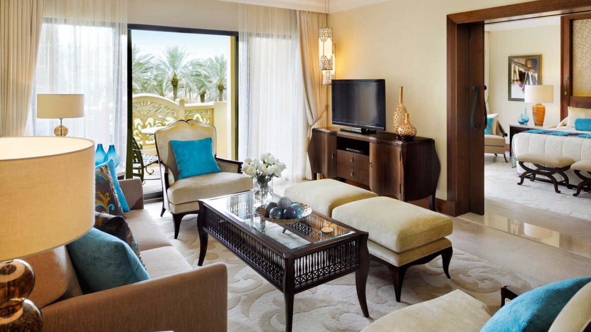 ONE BEDROOM GOLD CLUB SUITE