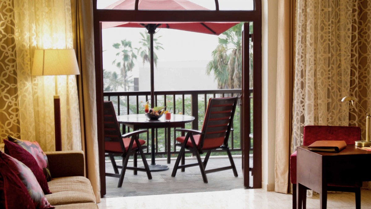 BEACHFRONT JUNIOR SUITE