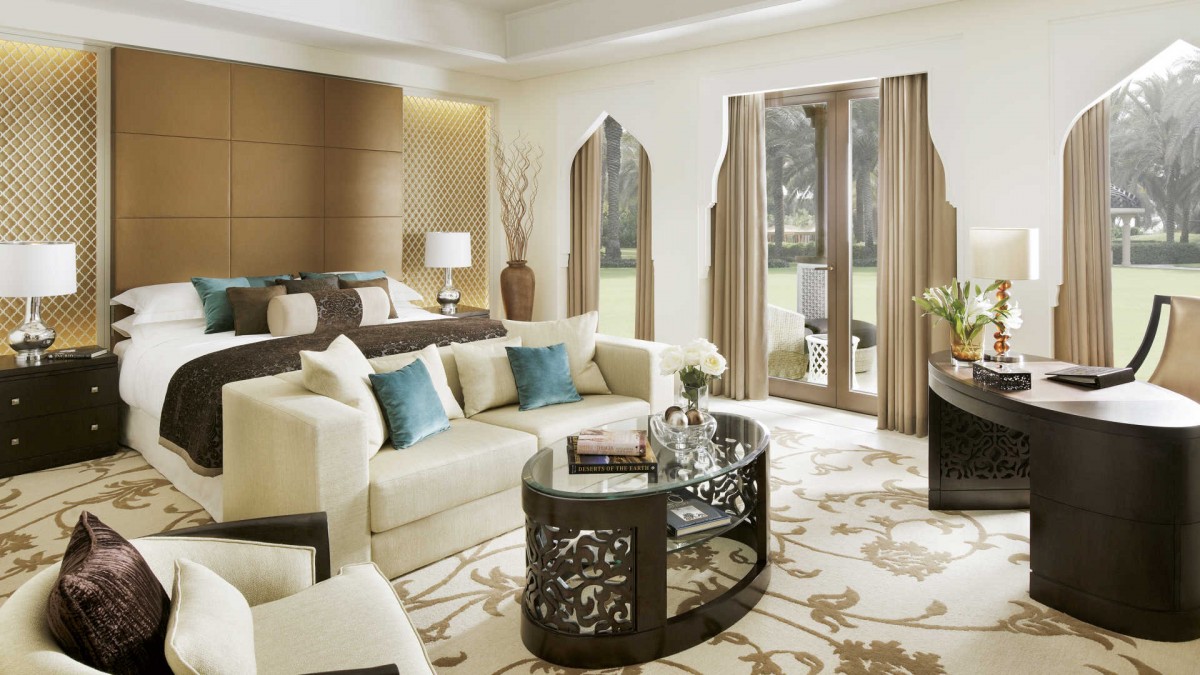 PALM BEACH PREMIER ROOM