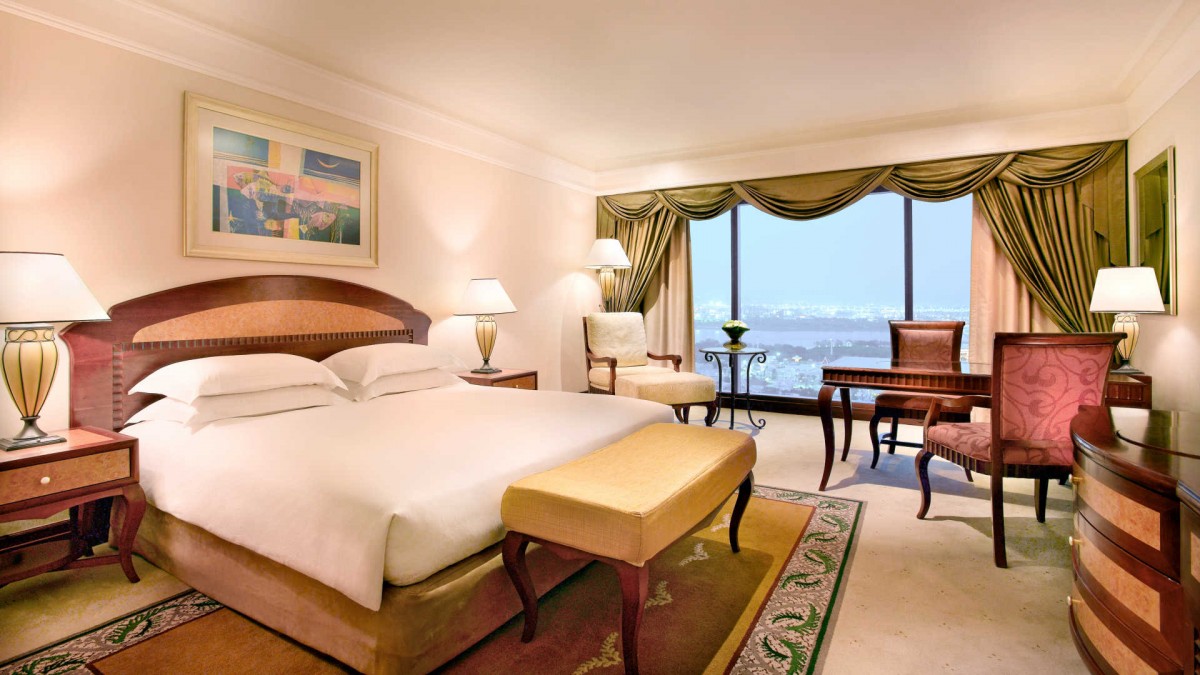 CREEKVIEW ROOM