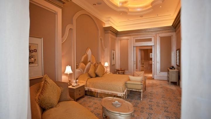 PALACE PEARL SUITE
