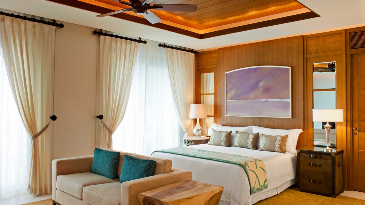 ST. REGIS SUITE