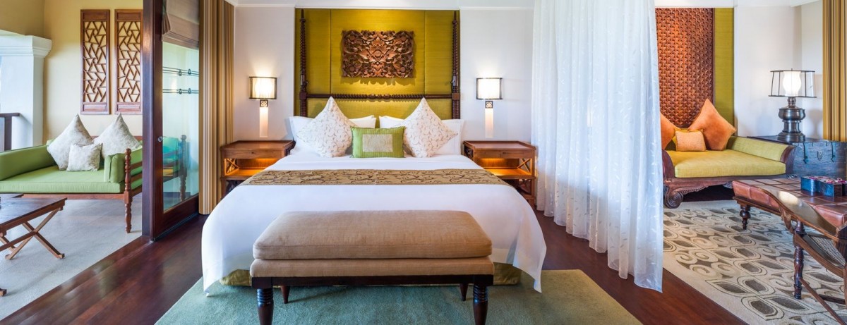ST. REGIS SUITE