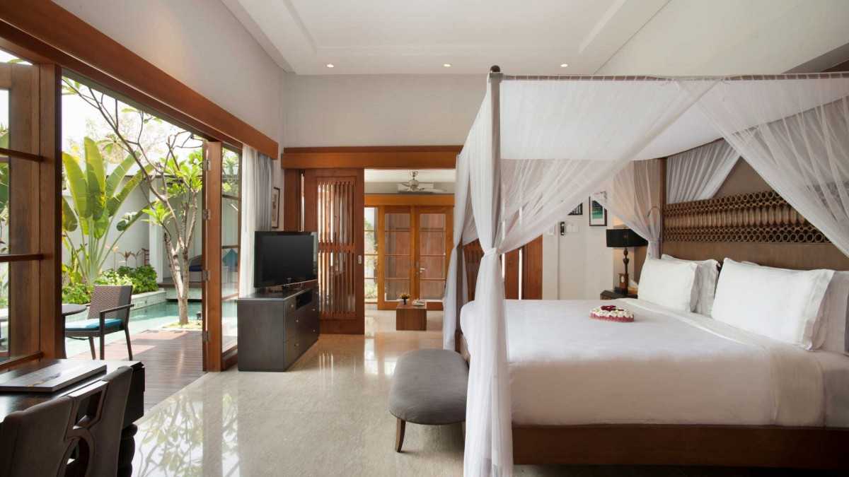POOL VILLA