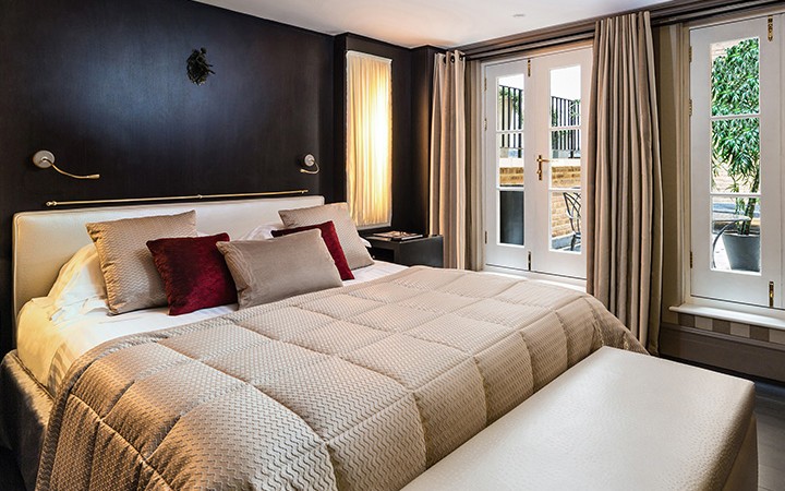 SUPERIOR QUEEN ROOM