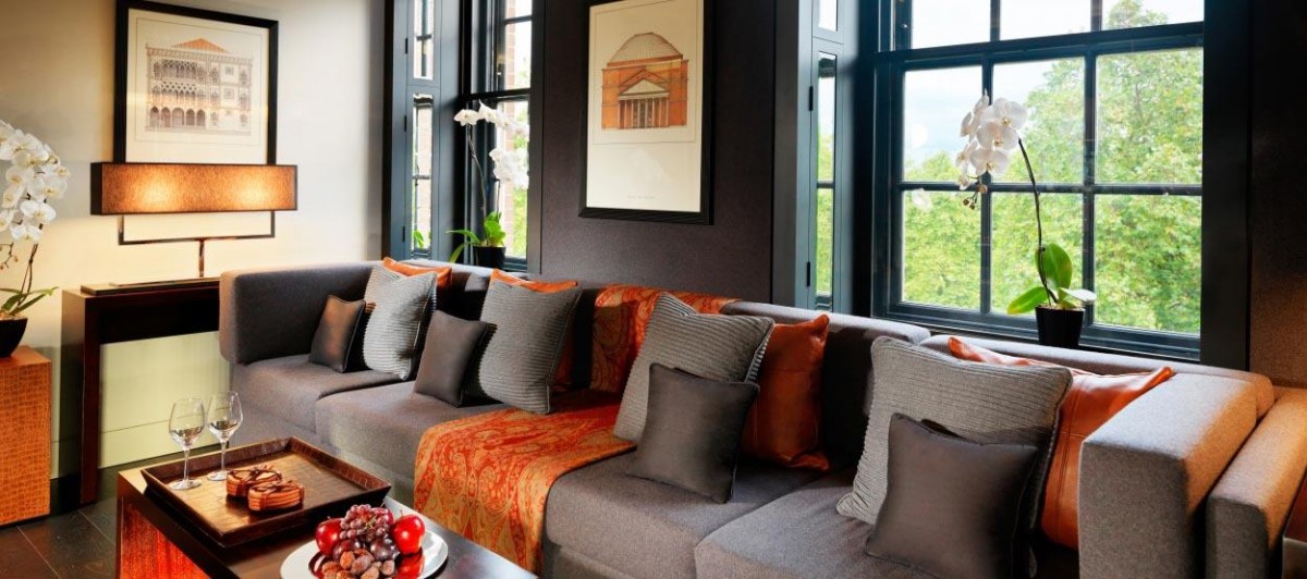 ONE BEDROOM PARK SUITE
