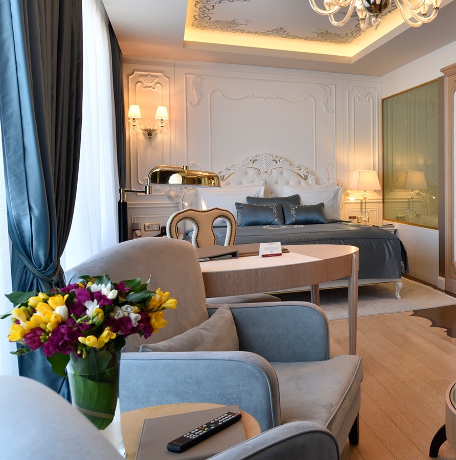 TERRACE SUITE