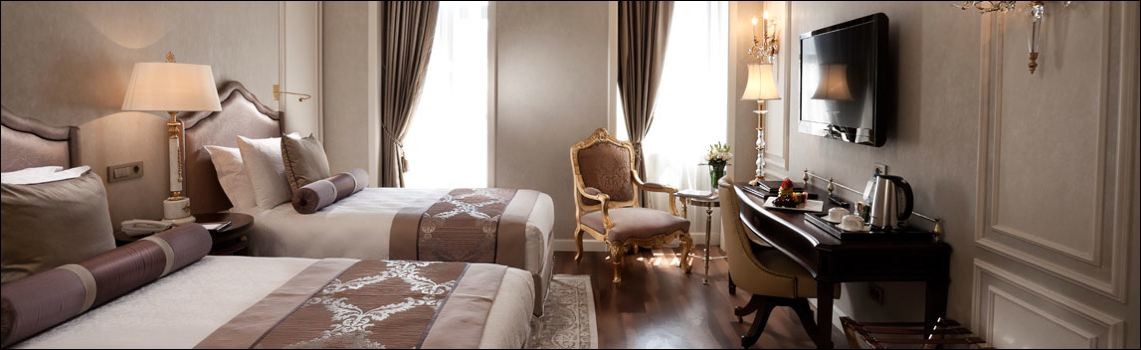 DELUXE ROOM