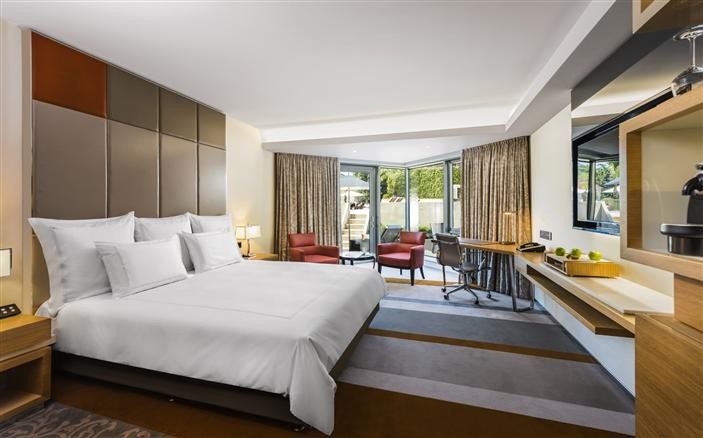 CABANA ROOM