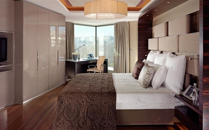 TWO BEDROOM BOSPHORUS VIEW CORNER SUITE