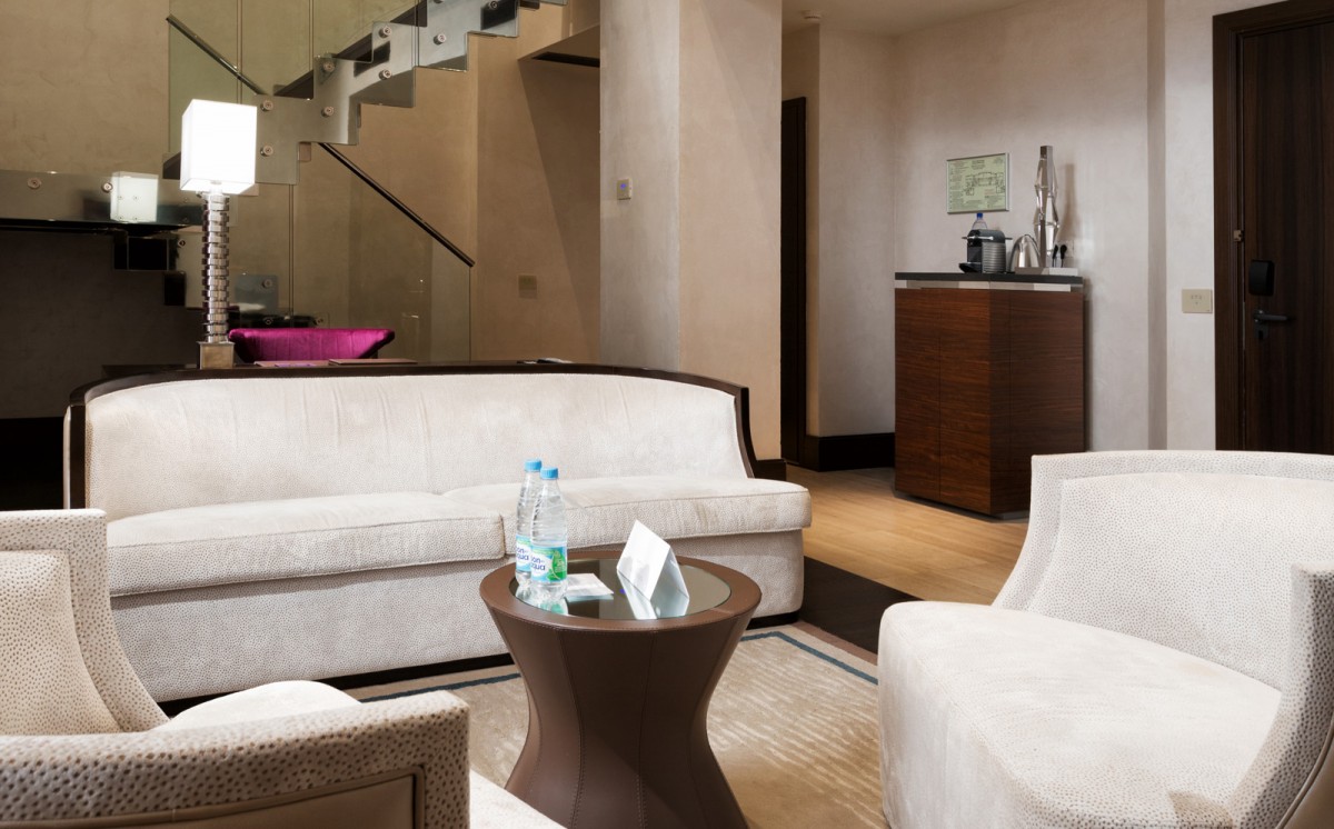 DUPLEX SUITE KING