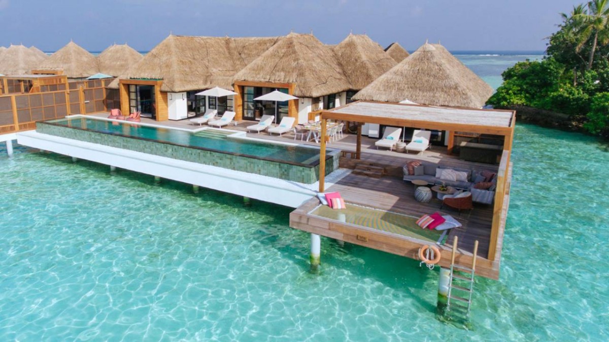 SUNSET THREE-BEDROOM WATER SUITE