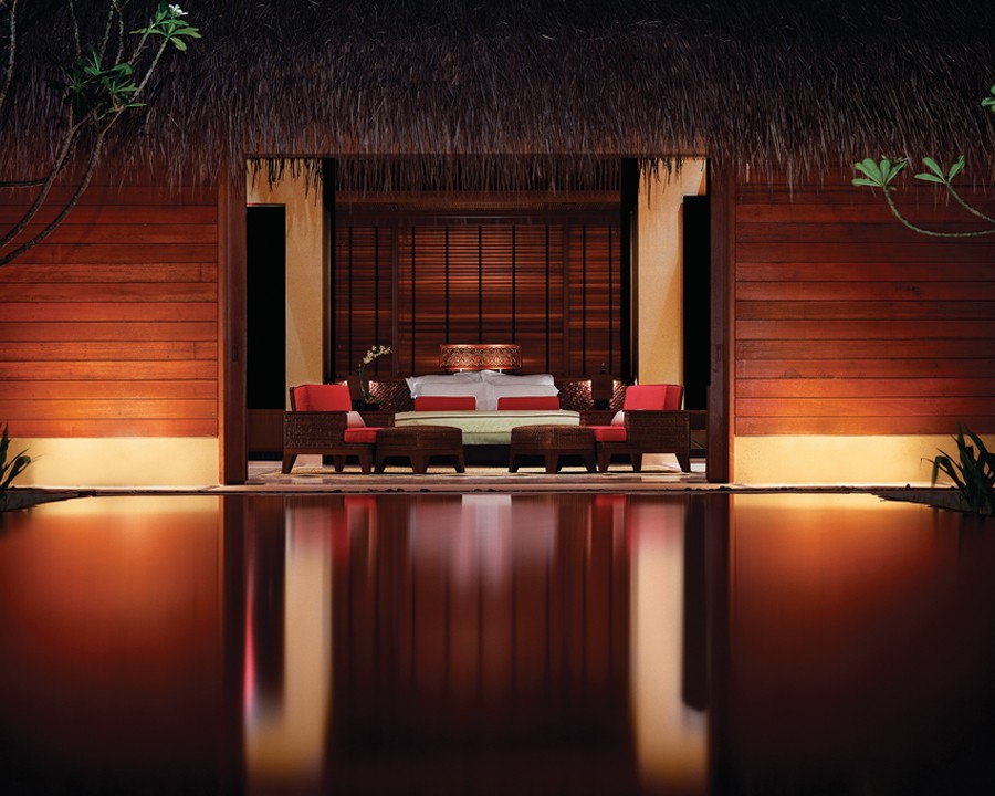 BEACH VILLA WITH POOL