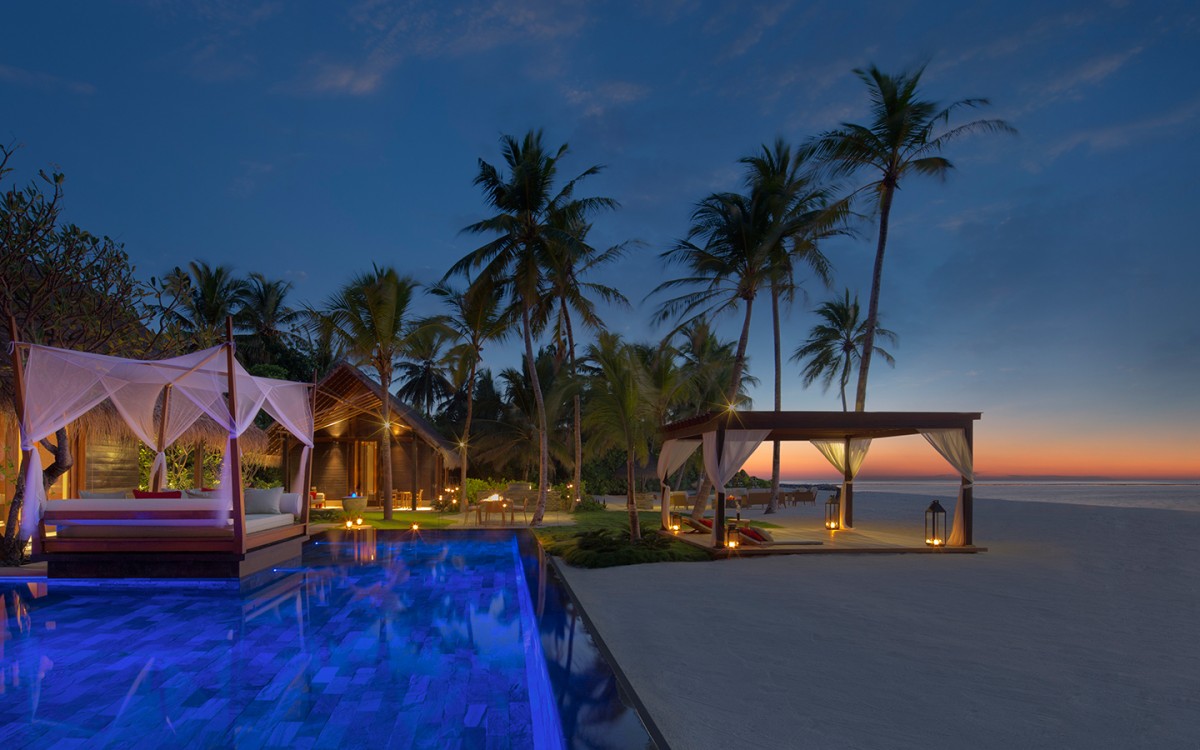 GRAND SUNSET RESIDENCE 3-BEDROOM