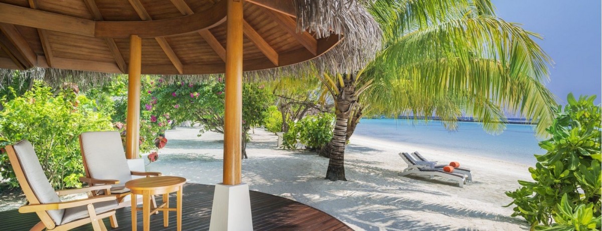 BEACHFRONT COTTAGE