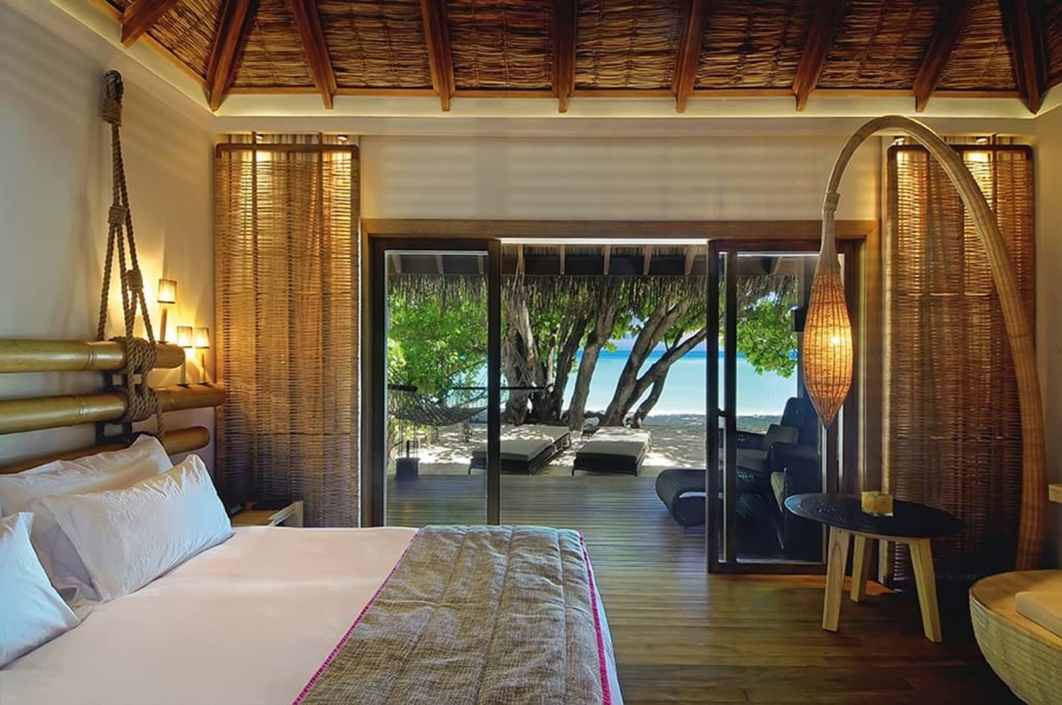 BEACH VILLA