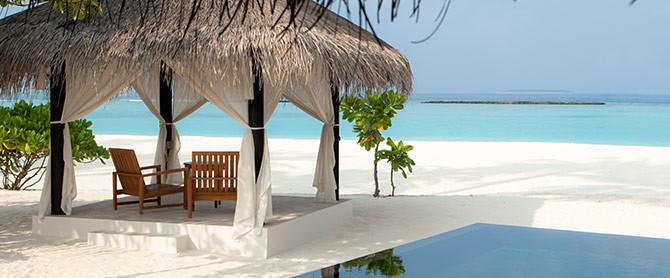 DELUXE BEACH VILLA WITH POOL