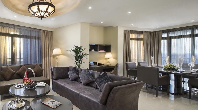ROYAL SUITE