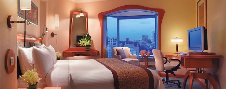 DELUXE ROOM