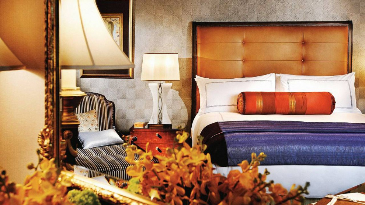 GOVERNOR ONE-BEDROOM SUITE