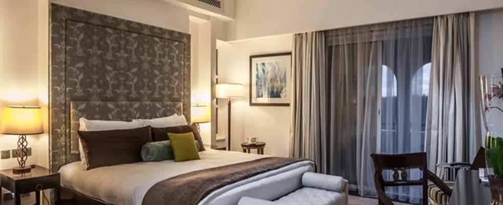 PREMIUM SUITE