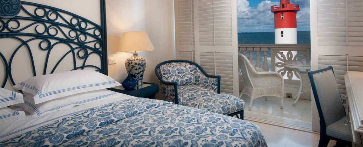 LUXURY SEA FACING ROOM