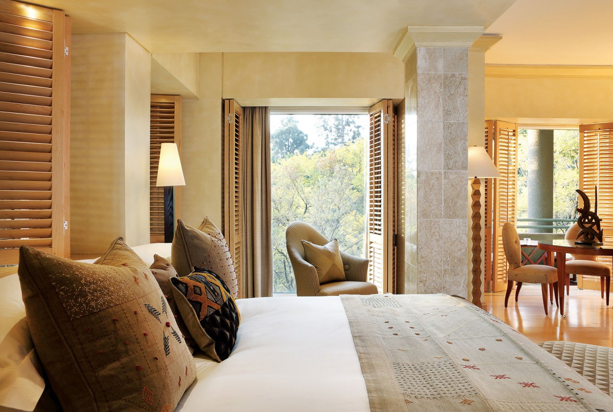 LUXURY SUITES