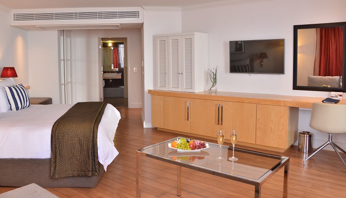 SUPERIOR ROOM