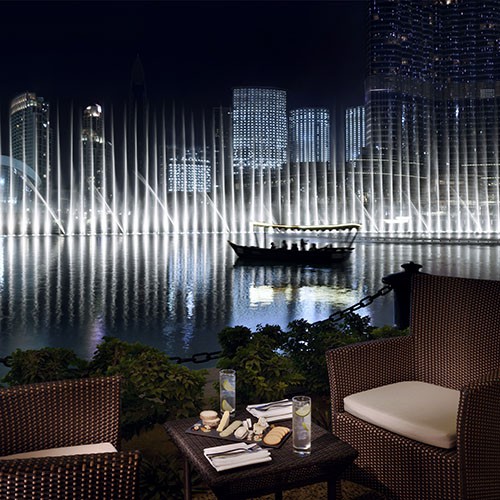 DELUXE FOUNTAIN VIEW ROOM