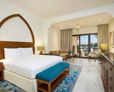 KING DELUXE ROOM WITH BALCONY