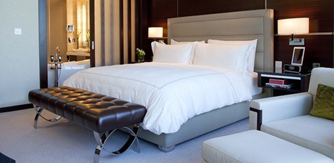 CLUB DELUXE ROOM