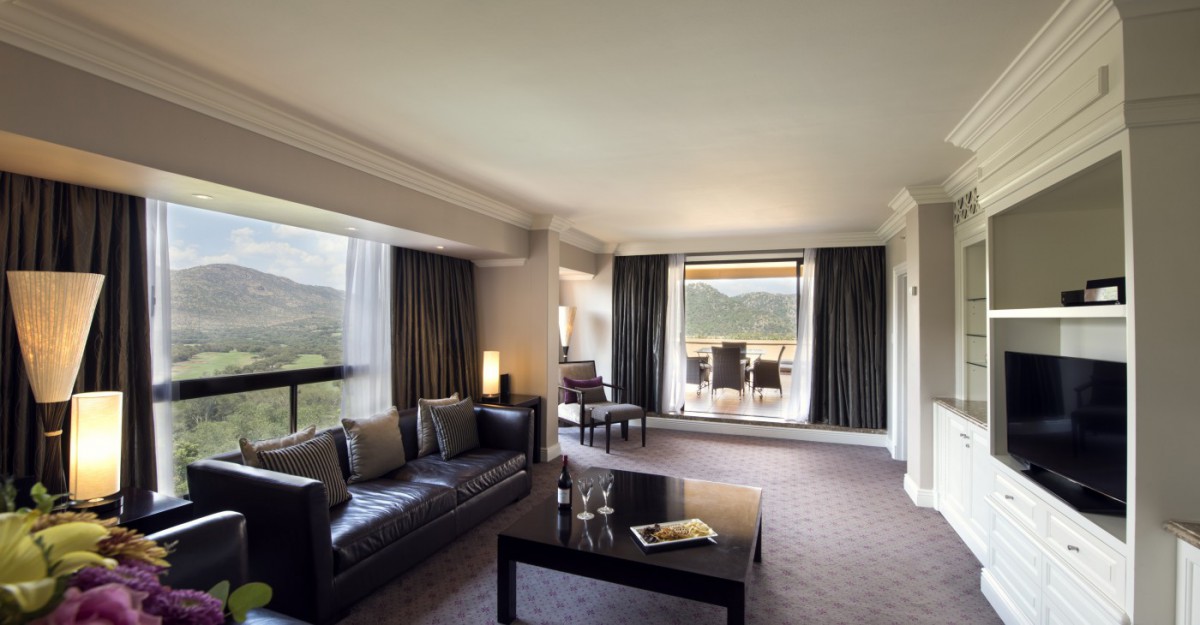FLAMINGO SUITE