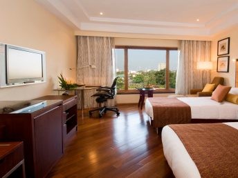 EXECUTIVE SUITES