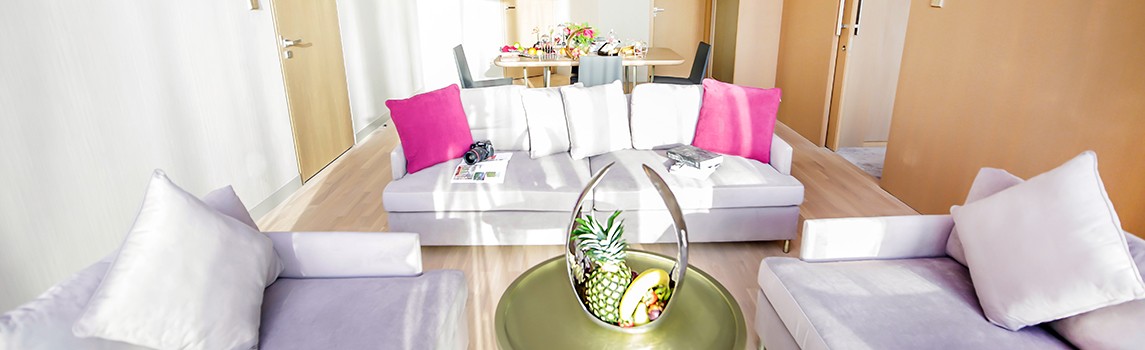 1 BEDROOM PREMIUM SUITE