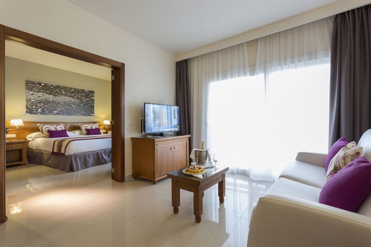 MASTER SUITES