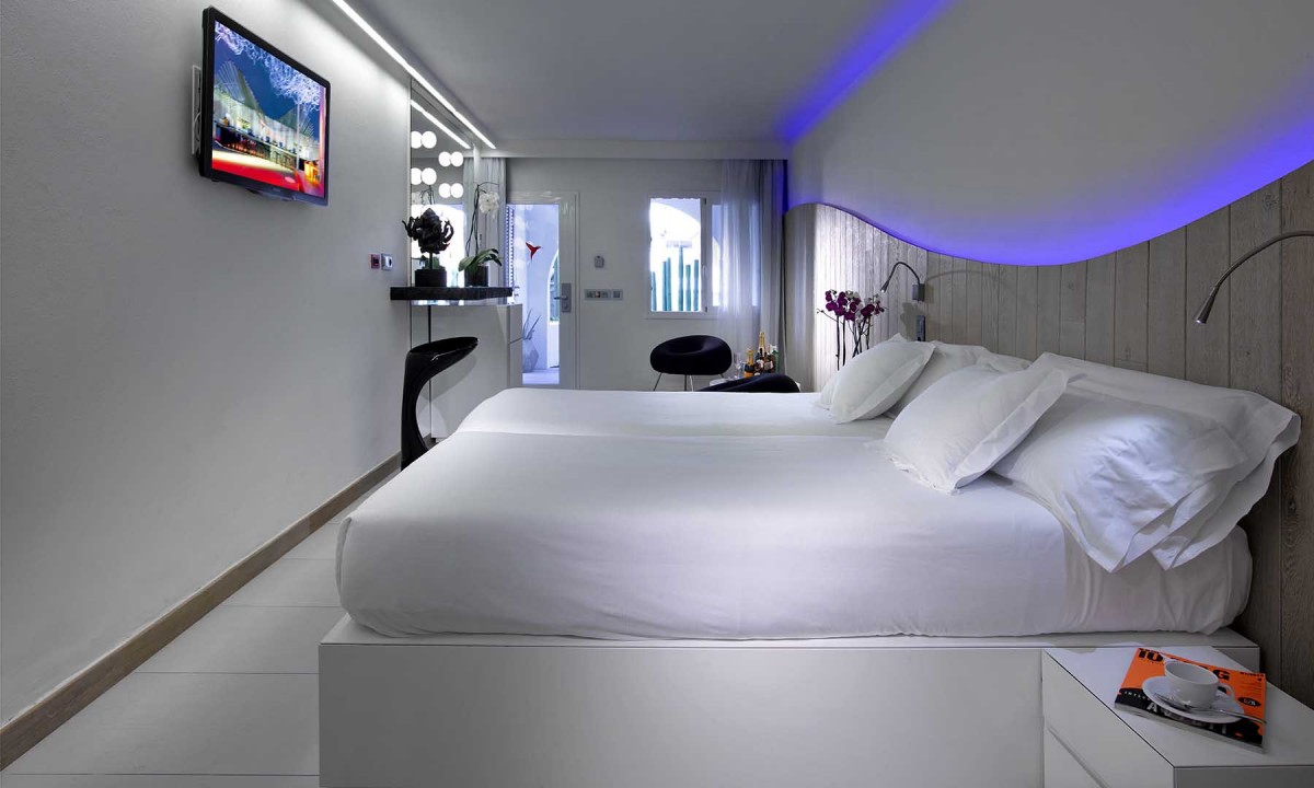 DOUBLE SUPERIOR ROOM
