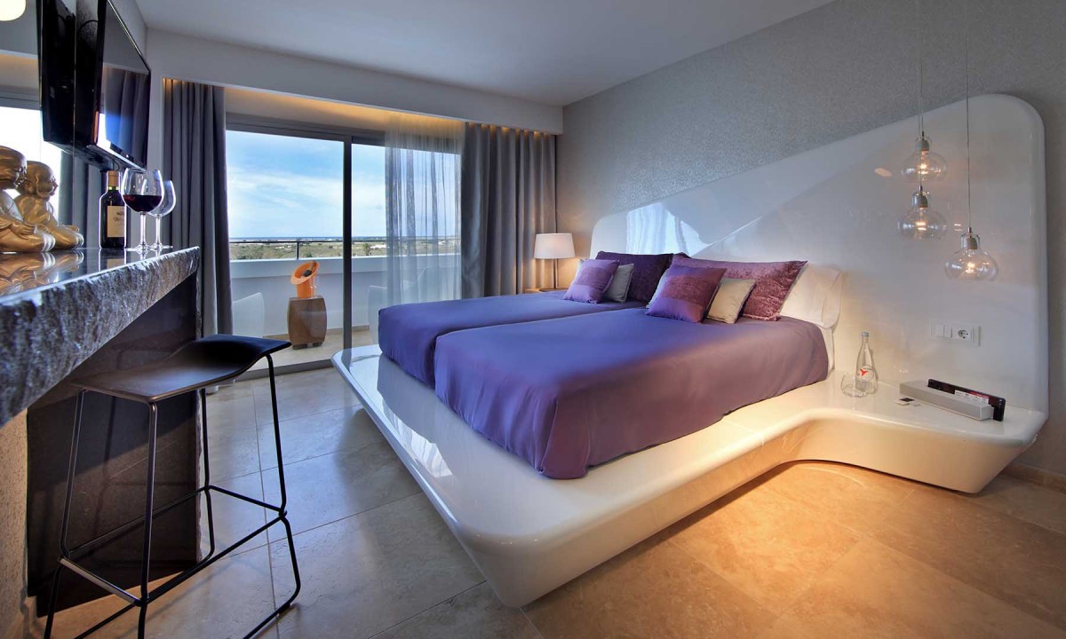 DOUBLE SUPERIOR ROOM