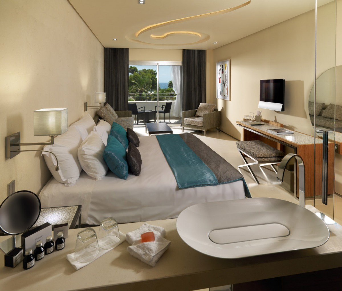 JUNIOR SUITE POOL VIEW