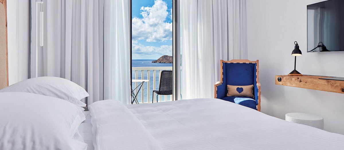 SUPERIOR ROOM WITH OUTDOOR JACUZZI