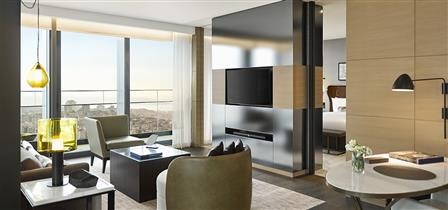 FAIRMONT GRAND SUITE
