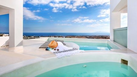 ROYAL SUITES WITH OUTDOOR JACUZZI & PRIVATE POOL