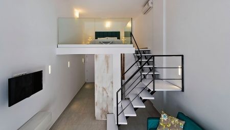 SENIOR SUITE WITH OUTDOOR JACUZZI