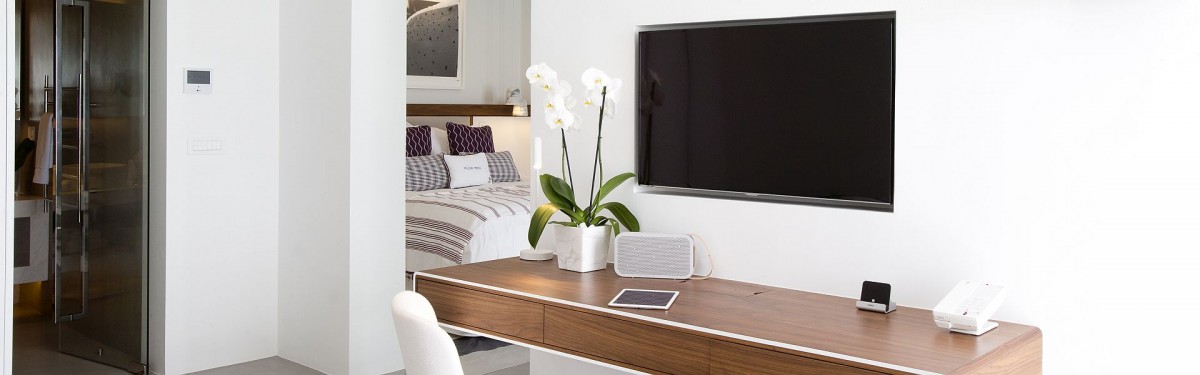 SUPERIOR SUITES